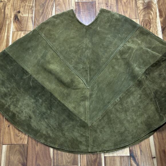Vtg Olive Green Suede Cape Poncho Embroidery flowers Boho Hippie Festival Retro - Picture 9 of 10